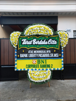 Papan Bunga Duka di Raba