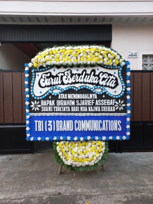 Papan Bunga Duka di Raba